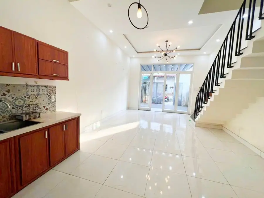 nhà 2 tầng kiên cố 100m2 kiệt oto 4m giá 3 tỷ 8x hòa thọ đông