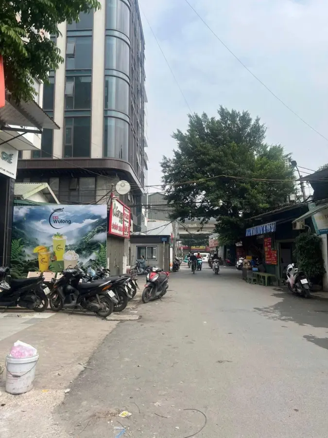 45m2 mặt bằng phố Nguyễn Xiển, tầng 5 có thang máy, giá chỉ 4.5 triệu – cơ hội vàng cho startup