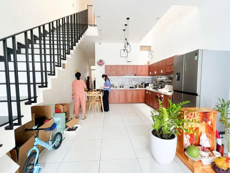 nhà 2 tầng kiên cố 100m2 kiệt oto 4m giá 3 tỷ 8x hòa thọ đông